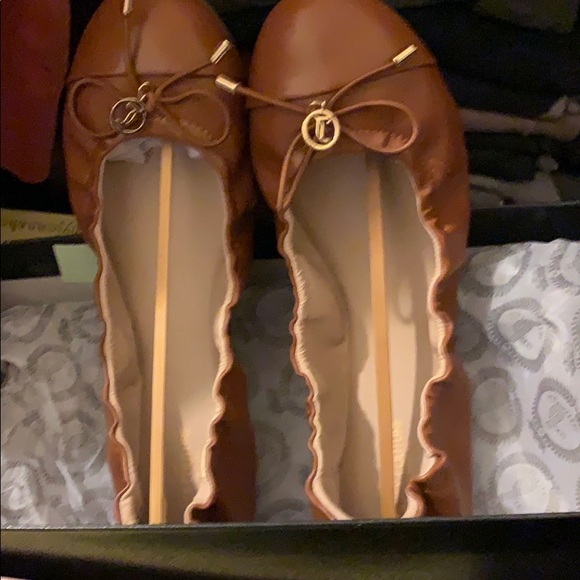 Juicy Couture , new sz 9 - Picture 2 of 5